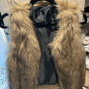 Fur vest